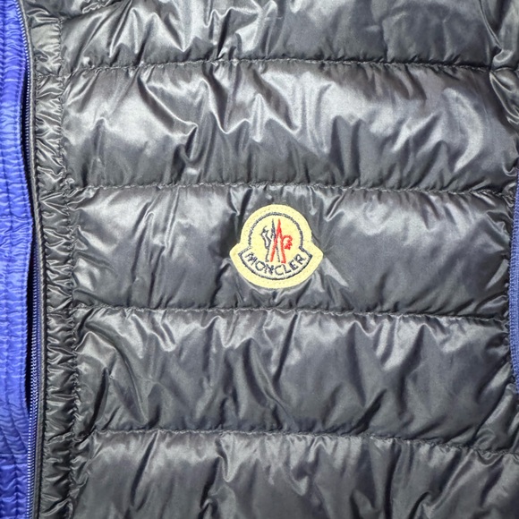 Men Moncler Vest - Picture 4 of 10